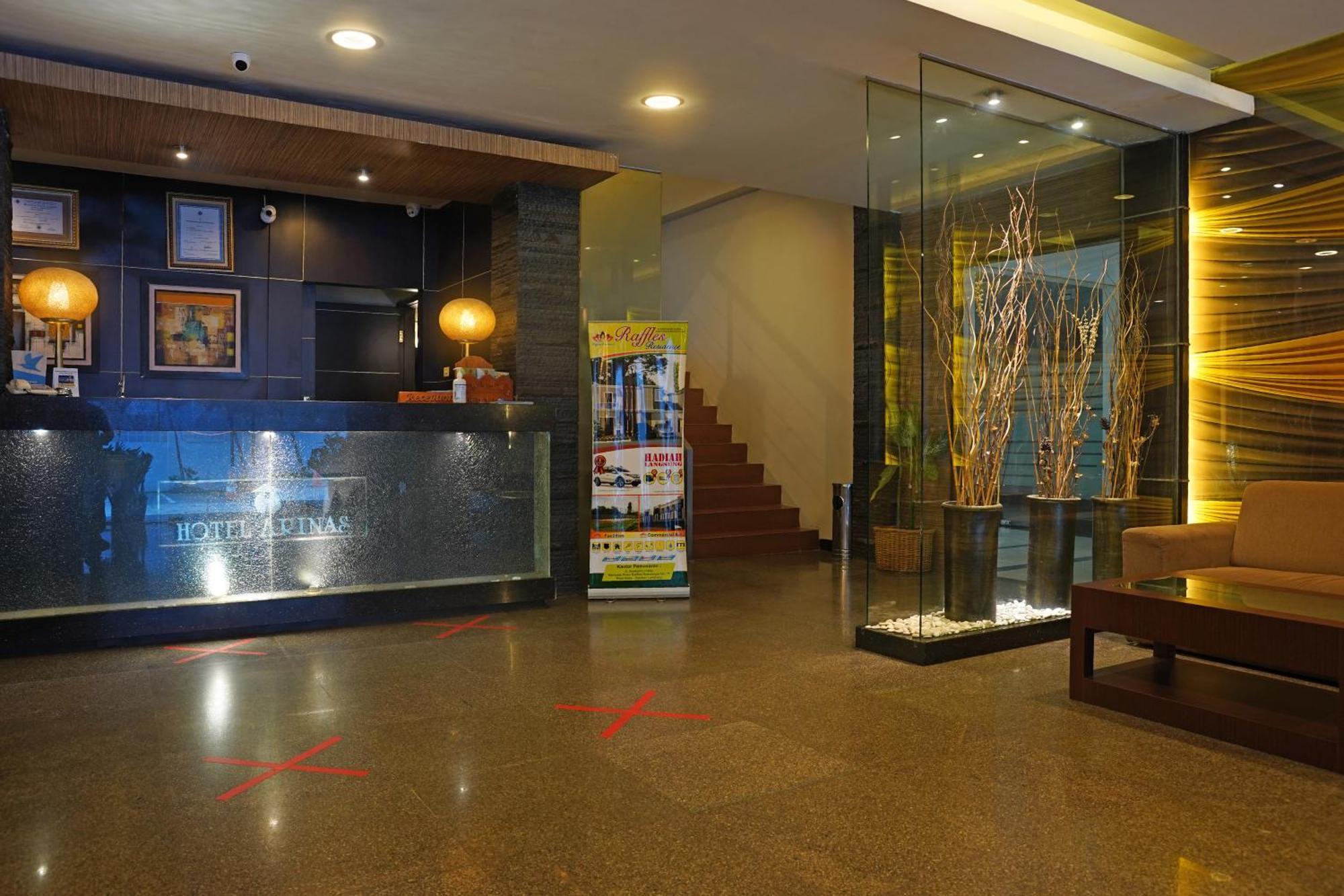 Arinas Hotel Bandar Lampung Esterno foto